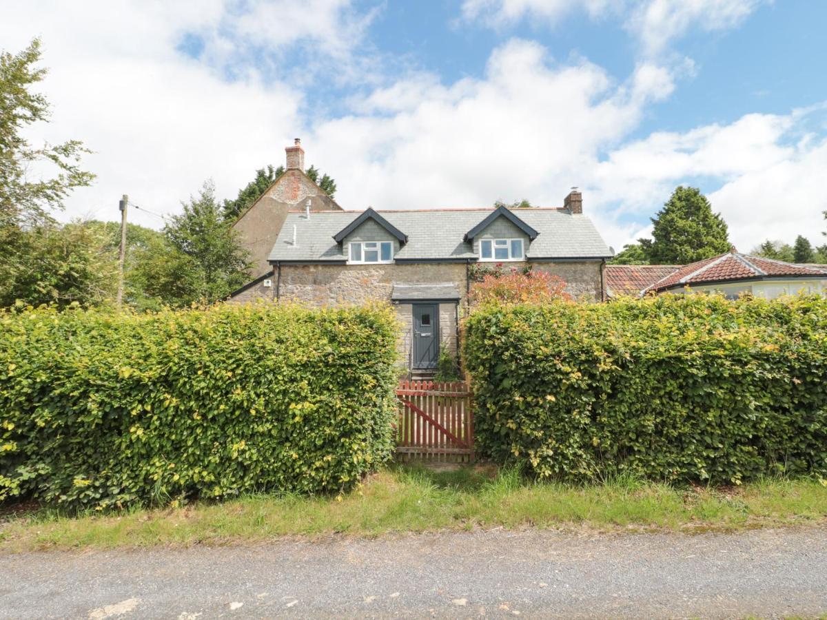 Ammerham Farm Cottage Chard Bagian luar foto